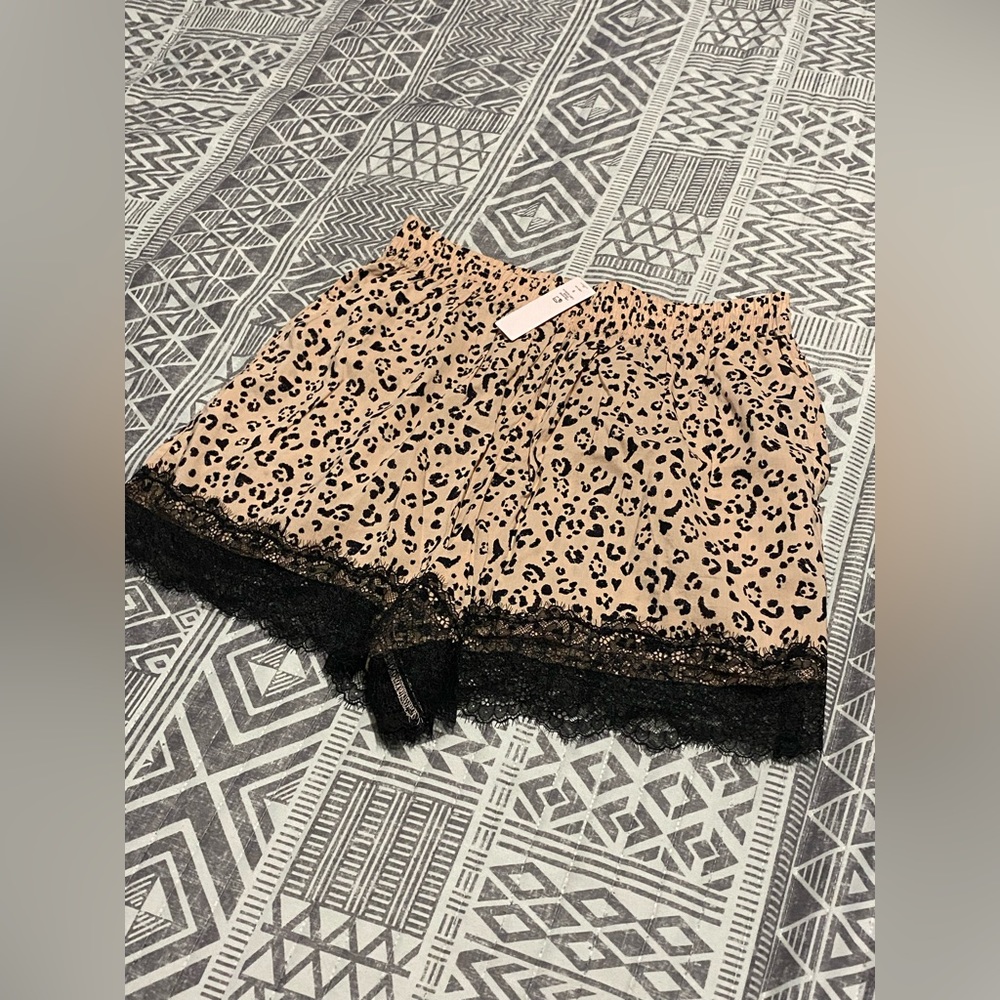 Victoria's Secret cotton lace-hem leopard sleep short size S